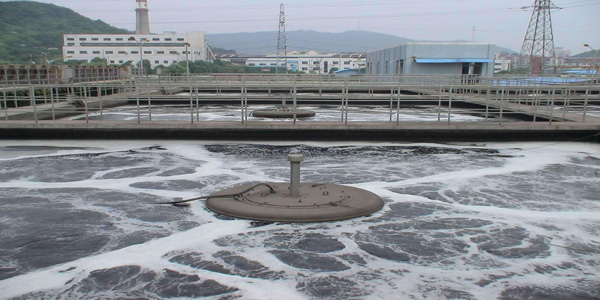 高酸高钙原油电脱盐高浓度废水处理技术研究